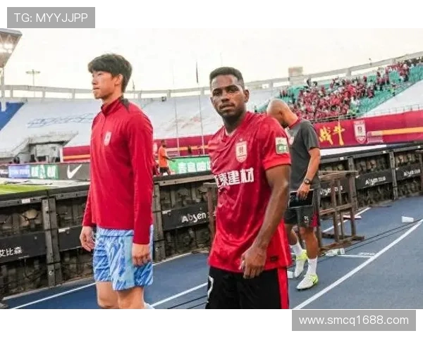 亚泰保级战遭绝平：王禹飞踹染红，VAR 介入毁好局